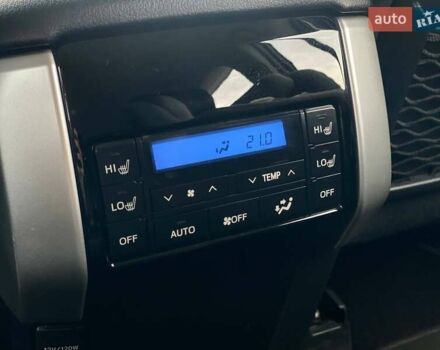 Білий Тойота Ленд Крузер Прадо, об'ємом двигуна 3.96 л та пробігом 130 тис. км за 44490 $, фото 25 на Automoto.ua