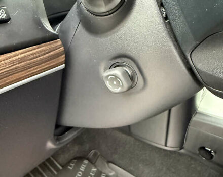 Белый Тойота Ленд Крузер Прадо, объемом двигателя 3.96 л и пробегом 50 тыс. км за 41999 $, фото 22 на Automoto.ua