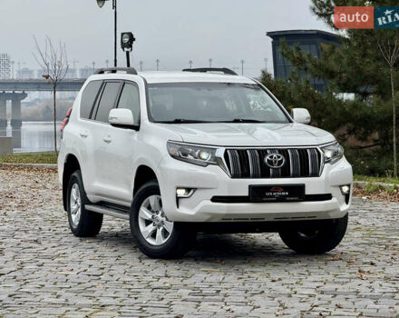 Белый Тойота Ленд Крузер Прадо, объемом двигателя 3.96 л и пробегом 50 тыс. км за 41999 $, фото 3 на Automoto.ua