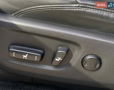 Тойота Ленд Крузер Прадо 2020 в Киеве на Automoto.ua Белый Тойота Ленд Крузер Прадо, объемом двигателя 3.96 л и пробегом 130 тыс. км за 44490 $, фото 26 на Automoto.ua