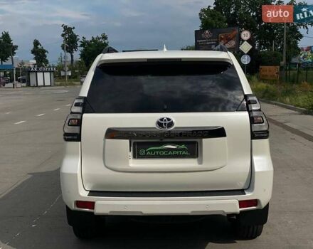Тойота Ленд Крузер Прадо 2020 в Киеве на Automoto.ua Белый Тойота Ленд Крузер Прадо, объемом двигателя 3.96 л и пробегом 130 тыс. км за 44490 $, фото 10 на Automoto.ua