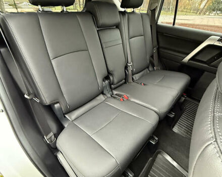 Белый Тойота Ленд Крузер Прадо, объемом двигателя 3.96 л и пробегом 50 тыс. км за 41999 $, фото 100 на Automoto.ua