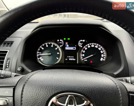 Белый Тойота Ленд Крузер Прадо, объемом двигателя 3.96 л и пробегом 50 тыс. км за 41999 $, фото 141 на Automoto.ua