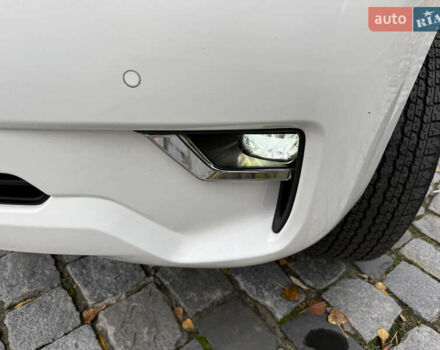 Белый Тойота Ленд Крузер Прадо, объемом двигателя 3.96 л и пробегом 50 тыс. км за 41999 $, фото 76 на Automoto.ua