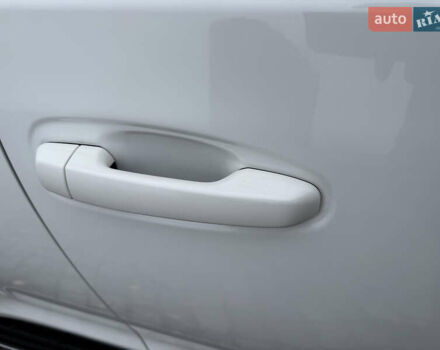 Белый Тойота Ленд Крузер Прадо, объемом двигателя 3.96 л и пробегом 50 тыс. км за 41999 $, фото 36 на Automoto.ua