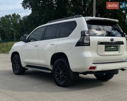 Тойота Ленд Крузер Прадо 2020 в Киеве на Automoto.ua Белый Тойота Ленд Крузер Прадо, объемом двигателя 3.96 л и пробегом 130 тыс. км за 44490 $, фото 9 на Automoto.ua