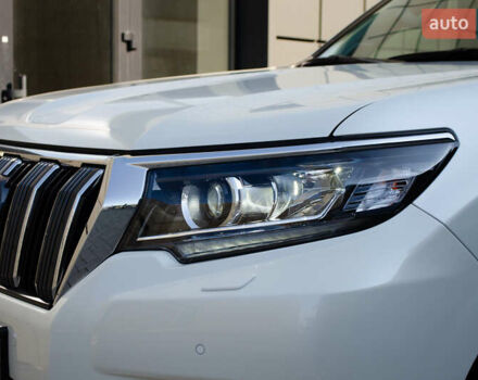 Белый Тойота Ленд Крузер Прадо, объемом двигателя 3.96 л и пробегом 42 тыс. км за 46500 $, фото 25 на Automoto.ua