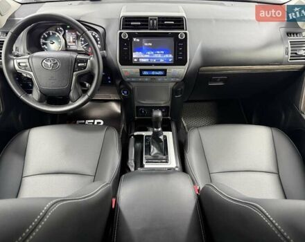 Білий Тойота Ленд Крузер Прадо, об'ємом двигуна 2.76 л та пробігом 139 тис. км за 43000 $, фото 25 на Automoto.ua