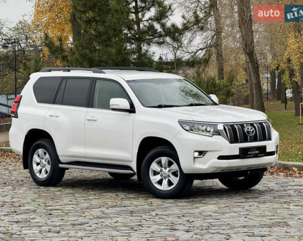 Белый Тойота Ленд Крузер Прадо, объемом двигателя 3.96 л и пробегом 50 тыс. км за 41999 $, фото 81 на Automoto.ua
