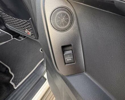 Белый Тойота Ленд Крузер Прадо, объемом двигателя 2.76 л и пробегом 130 тыс. км за 49599 $, фото 13 на Automoto.ua