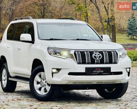 Белый Тойота Ленд Крузер Прадо, объемом двигателя 3.96 л и пробегом 50 тыс. км за 41999 $, фото 26 на Automoto.ua