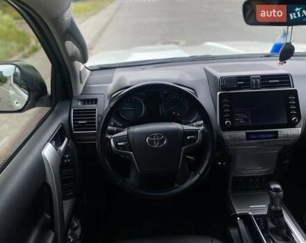 Білий Тойота Ленд Крузер Прадо, об'ємом двигуна 3.96 л та пробігом 130 тис. км за 44490 $, фото 24 на Automoto.ua