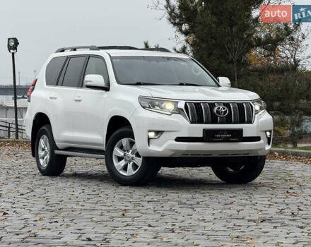 Белый Тойота Ленд Крузер Прадо, объемом двигателя 3.96 л и пробегом 50 тыс. км за 41999 $, фото 151 на Automoto.ua