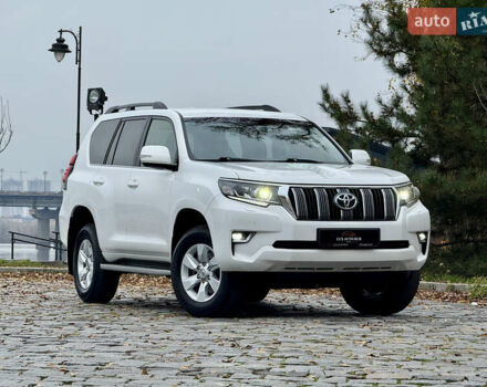 Белый Тойота Ленд Крузер Прадо, объемом двигателя 3.96 л и пробегом 50 тыс. км за 41999 $, фото 178 на Automoto.ua