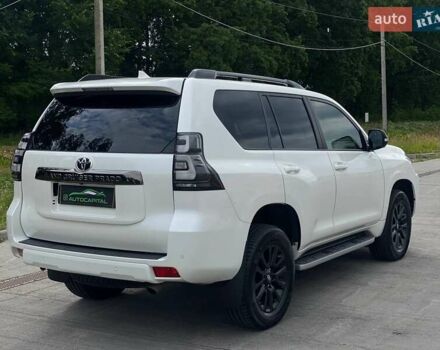Тойота Ленд Крузер Прадо 2020 в Киеве на Automoto.ua Белый Тойота Ленд Крузер Прадо, объемом двигателя 3.96 л и пробегом 130 тыс. км за 44490 $, фото 13 на Automoto.ua