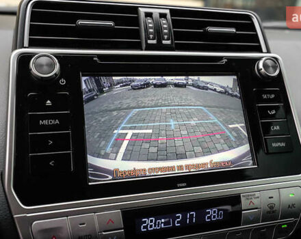 Белый Тойота Ленд Крузер Прадо, объемом двигателя 4 л и пробегом 28 тыс. км за 39990 $, фото 27 на Automoto.ua