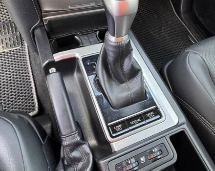 Белый Тойота Ленд Крузер Прадо, объемом двигателя 2.76 л и пробегом 130 тыс. км за 49599 $, фото 31 на Automoto.ua