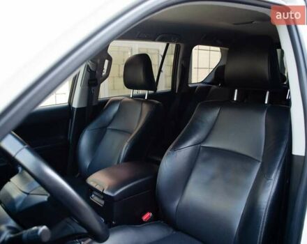 Белый Тойота Ленд Крузер Прадо, объемом двигателя 3.96 л и пробегом 42 тыс. км за 46500 $, фото 32 на Automoto.ua