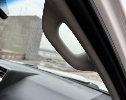 Белый Тойота Ленд Крузер Прадо, объемом двигателя 3.96 л и пробегом 50 тыс. км за 41999 $, фото 105 на Automoto.ua