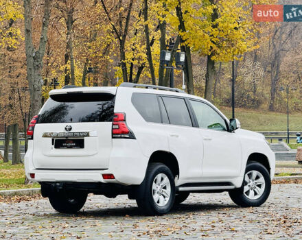 Белый Тойота Ленд Крузер Прадо, объемом двигателя 3.96 л и пробегом 50 тыс. км за 41999 $, фото 189 на Automoto.ua