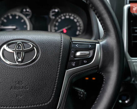 Белый Тойота Ленд Крузер Прадо, объемом двигателя 4 л и пробегом 28 тыс. км за 39990 $, фото 20 на Automoto.ua