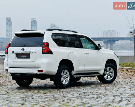 Белый Тойота Ленд Крузер Прадо, объемом двигателя 3.96 л и пробегом 50 тыс. км за 41999 $, фото 172 на Automoto.ua
