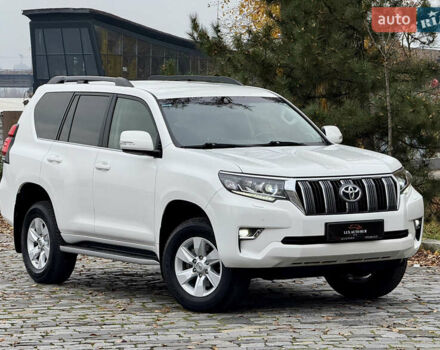 Белый Тойота Ленд Крузер Прадо, объемом двигателя 3.96 л и пробегом 50 тыс. км за 41999 $, фото 181 на Automoto.ua