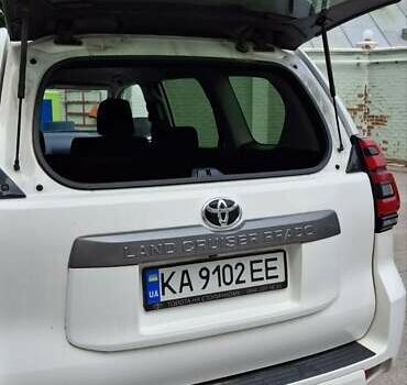 Белый Тойота Ленд Крузер Прадо, объемом двигателя 2.69 л и пробегом 73 тыс. км за 35000 $, фото 5 на Automoto.ua