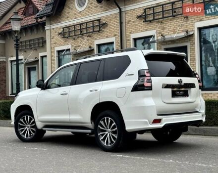 Белый Тойота Ленд Крузер Прадо, объемом двигателя 3.96 л и пробегом 43 тыс. км за 56500 $, фото 14 на Automoto.ua