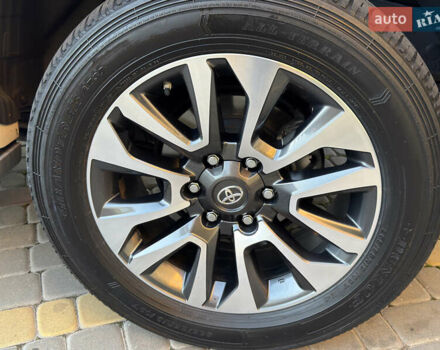 Белый Тойота Ленд Крузер Прадо, объемом двигателя 3.96 л и пробегом 80 тыс. км за 47500 $, фото 8 на Automoto.ua