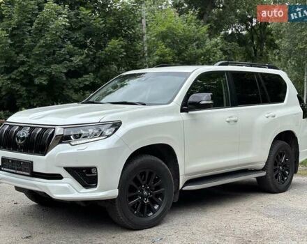 Тойота Ленд Крузер Прадо 2021 в Сумах на Automoto.ua Белый Тойота Ленд Крузер Прадо, объемом двигателя 3.96 л и пробегом 45 тыс. км за 53499 $, фото 13 на Automoto.ua