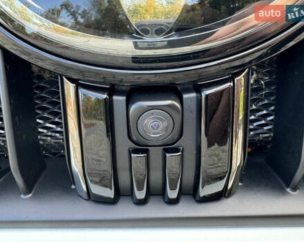 Белый Тойота Ленд Крузер Прадо, объемом двигателя 4 л и пробегом 22 тыс. км за 54999 $, фото 36 на Automoto.ua