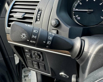 Белый Тойота Ленд Крузер Прадо, объемом двигателя 4 л и пробегом 22 тыс. км за 54999 $, фото 95 на Automoto.ua