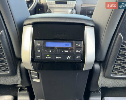 Белый Тойота Ленд Крузер Прадо, объемом двигателя 4 л и пробегом 22 тыс. км за 54999 $, фото 65 на Automoto.ua