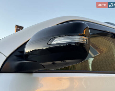 Белый Тойота Ленд Крузер Прадо, объемом двигателя 3.96 л и пробегом 80 тыс. км за 47500 $, фото 30 на Automoto.ua