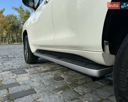 Белый Тойота Ленд Крузер Прадо, объемом двигателя 4 л и пробегом 22 тыс. км за 54999 $, фото 47 на Automoto.ua