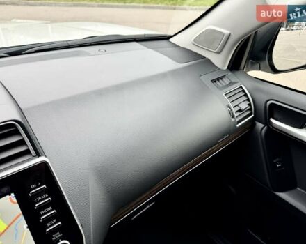 Белый Тойота Ленд Крузер Прадо, объемом двигателя 3.96 л и пробегом 43 тыс. км за 56500 $, фото 50 на Automoto.ua