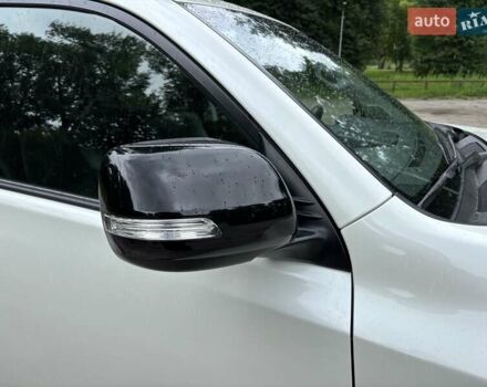 Тойота Ленд Крузер Прадо 2021 в Сумах на Automoto.ua Белый Тойота Ленд Крузер Прадо, объемом двигателя 3.96 л и пробегом 45 тыс. км за 53499 $, фото 14 на Automoto.ua