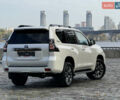 Белый Тойота Ленд Крузер Прадо, объемом двигателя 4 л и пробегом 22 тыс. км за 54999 $, фото 167 на Automoto.ua