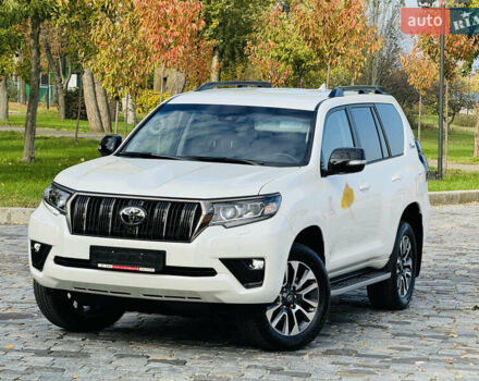 Белый Тойота Ленд Крузер Прадо, объемом двигателя 4 л и пробегом 22 тыс. км за 54999 $, фото 192 на Automoto.ua