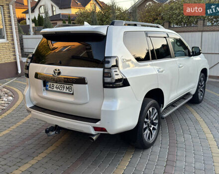 Белый Тойота Ленд Крузер Прадо, объемом двигателя 3.96 л и пробегом 80 тыс. км за 47500 $, фото 2 на Automoto.ua