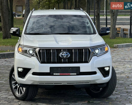 Белый Тойота Ленд Крузер Прадо, объемом двигателя 4 л и пробегом 22 тыс. км за 54999 $, фото 6 на Automoto.ua