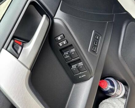 Тойота Ленд Крузер Прадо 2021 в Сумах на Automoto.ua Белый Тойота Ленд Крузер Прадо, объемом двигателя 3.96 л и пробегом 45 тыс. км за 53499 $, фото 22 на Automoto.ua