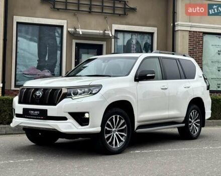 Белый Тойота Ленд Крузер Прадо, объемом двигателя 3.96 л и пробегом 43 тыс. км за 56500 $, фото 2 на Automoto.ua