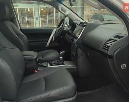 Белый Тойота Ленд Крузер Прадо, объемом двигателя 2.76 л и пробегом 94 тыс. км за 43250 $, фото 5 на Automoto.ua