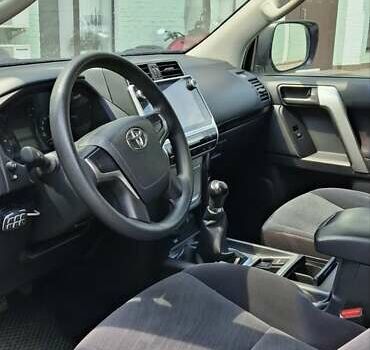 Белый Тойота Ленд Крузер Прадо, объемом двигателя 2.69 л и пробегом 73 тыс. км за 35000 $, фото 6 на Automoto.ua