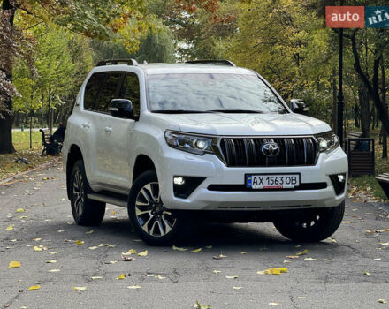 Белый Тойота Ленд Крузер Прадо, объемом двигателя 4 л и пробегом 22 тыс. км за 54999 $, фото 118 на Automoto.ua