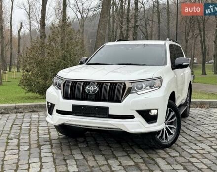 Білий Тойота Ленд Крузер Прадо, об'ємом двигуна 3.96 л та пробігом 39 тис. км за 56999 $, фото 2 на Automoto.ua