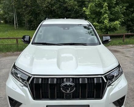 Тойота Ленд Крузер Прадо 2021 в Сумах на Automoto.ua Белый Тойота Ленд Крузер Прадо, объемом двигателя 3.96 л и пробегом 45 тыс. км за 53499 $, фото 15 на Automoto.ua