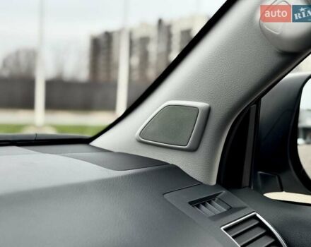 Белый Тойота Ленд Крузер Прадо, объемом двигателя 3.96 л и пробегом 43 тыс. км за 56500 $, фото 49 на Automoto.ua